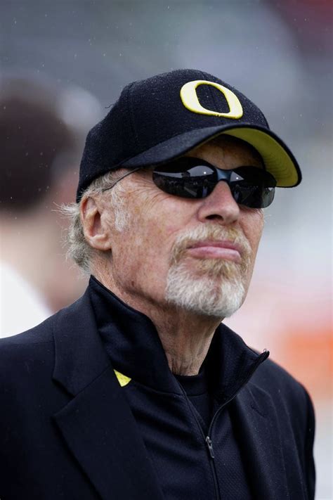 phil knight foundation oregon.